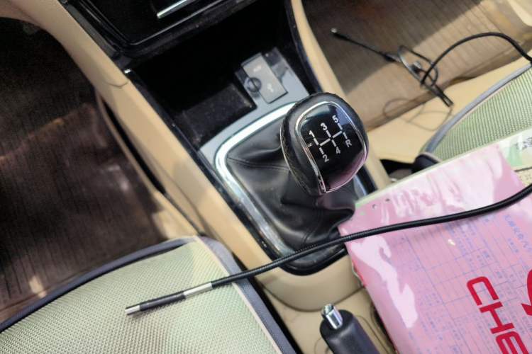 Used Chery E3 2013 1.5L Manual ZhiShang Model Gear Lever