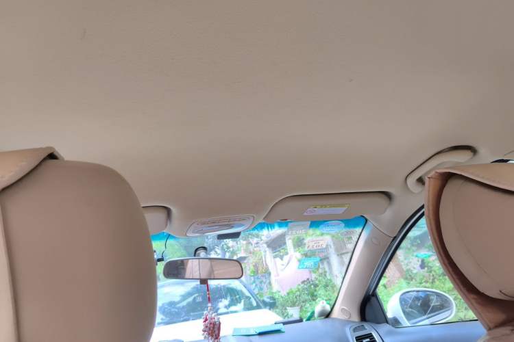Used Chery E3 2013 1.5L Manual Fashion Model Headliner