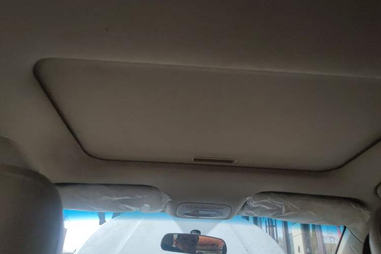 Used Chery E3 2013 1.5L Manual ZhiShang Model Headliner