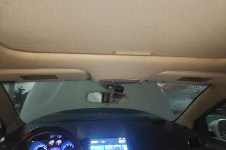 Used Chery E3 2013 1.5L Manual Luxury Model Headliner