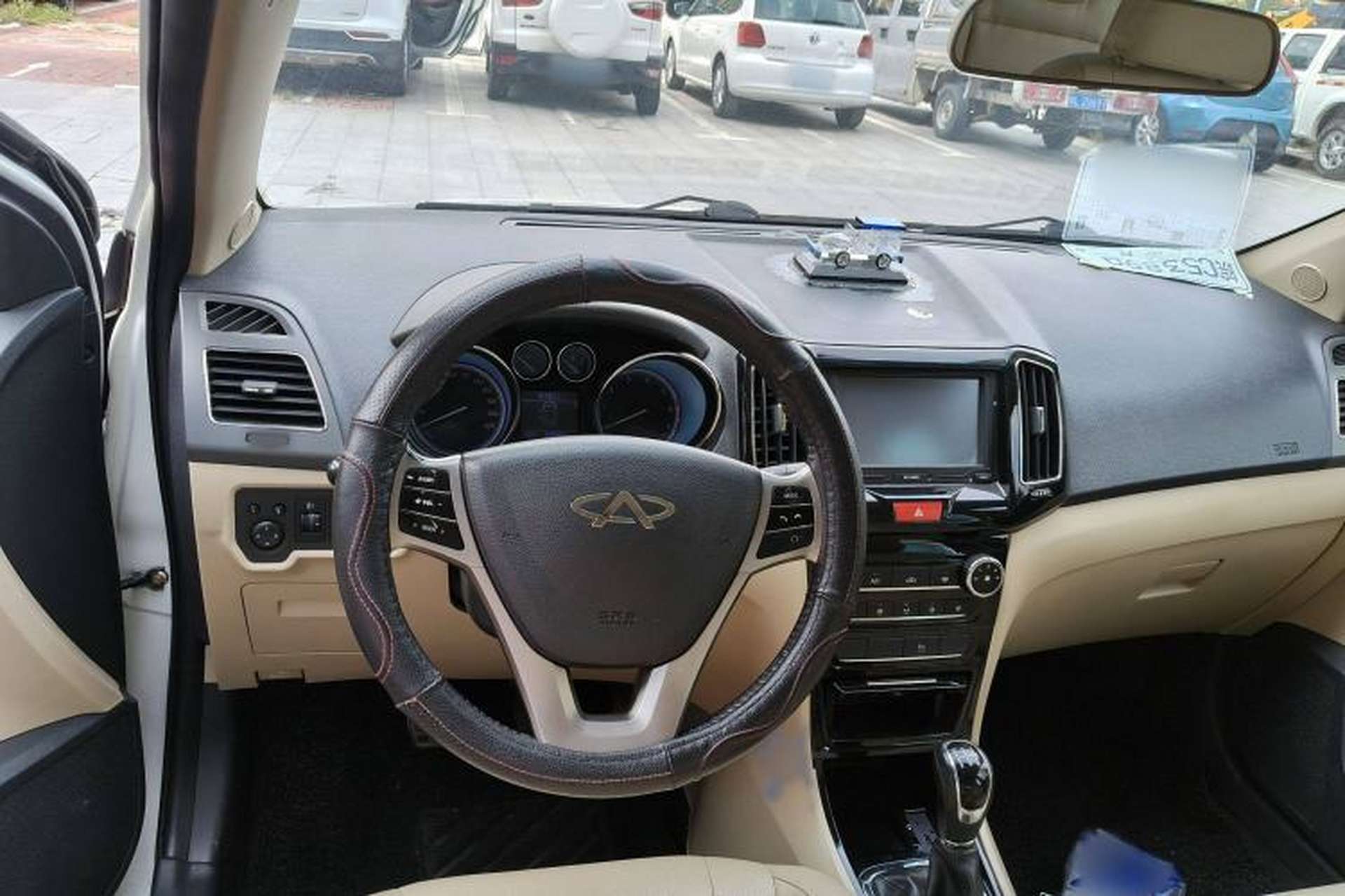 Used Chery E3 2013 1.5L Manual Luxury Model Interior 1