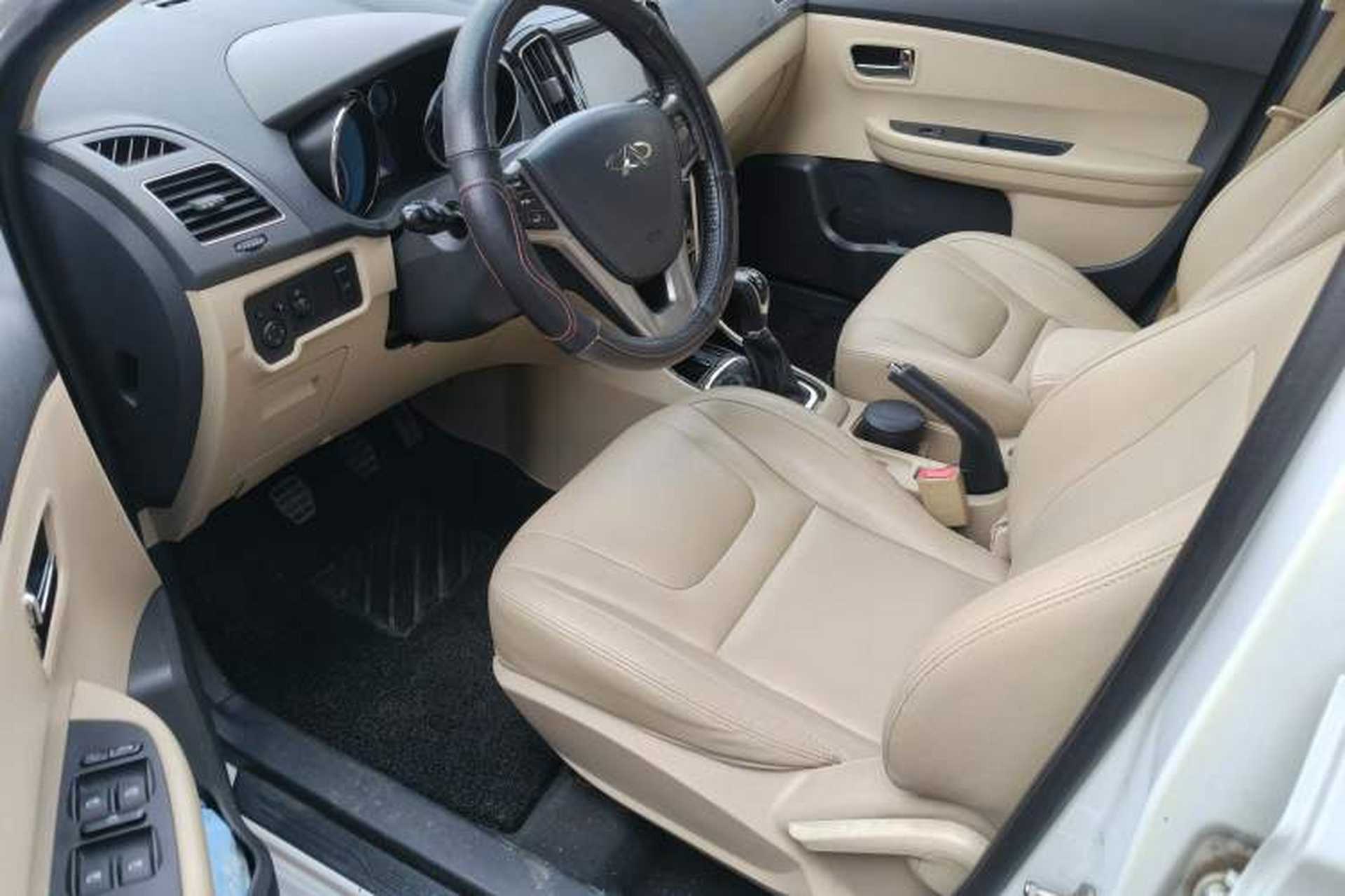 Used Chery E3 2013 1.5L Manual Luxury Model Interior 2