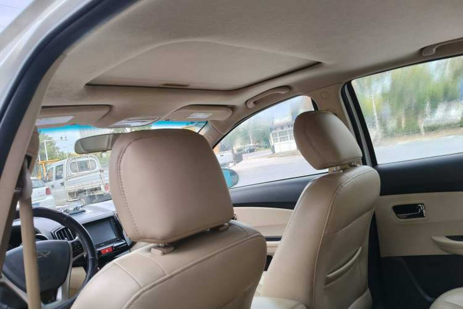 Used Chery E3 2013 1.5L Manual Luxury Model Interior 3