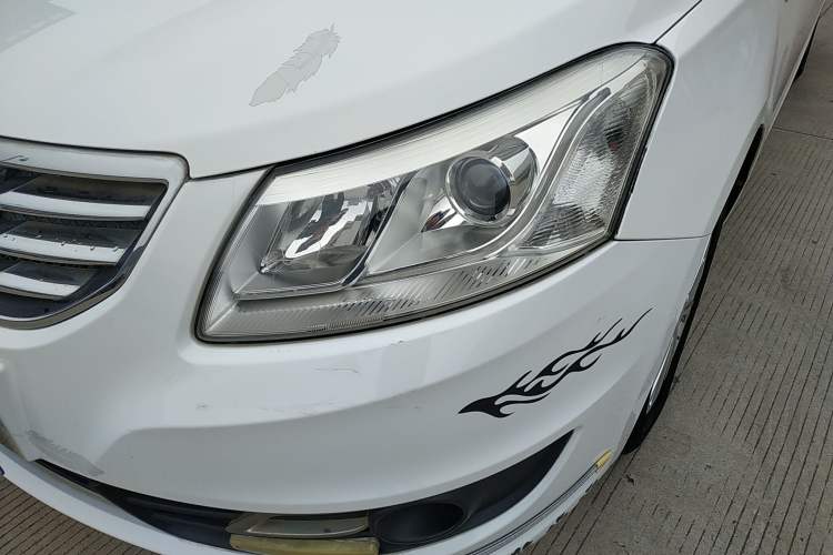 Used Chery E3 2013 1.5L Manual Fashion Model Left Front Headlight