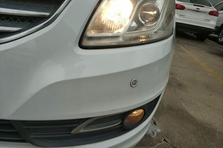 Used Chery E3 2013 1.5L Manual ZhiShang Model Left Front Headlight