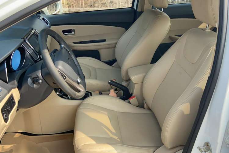 Used Chery E3 2013 1.5L Manual ZhiShang Model Left Front Seat