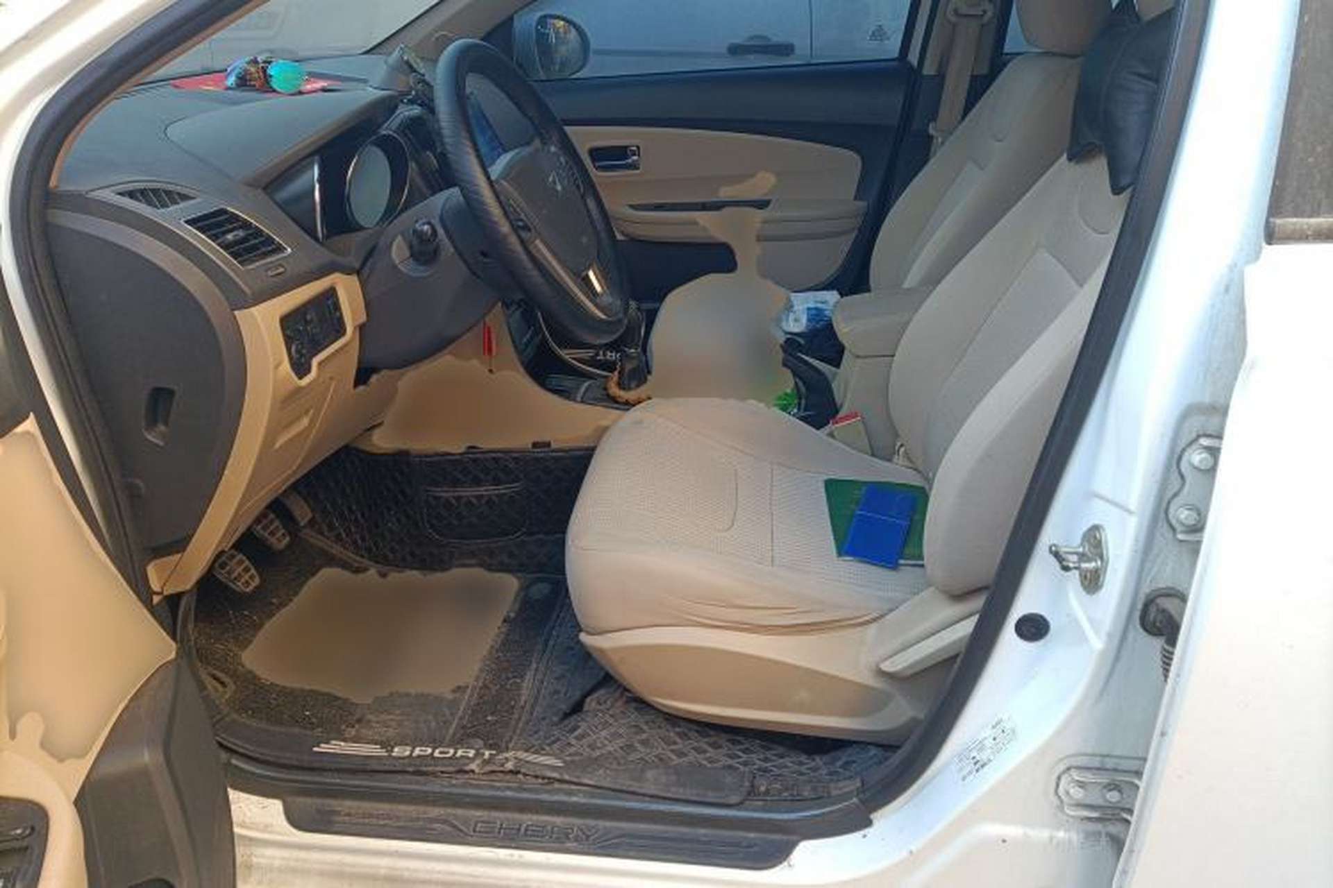 Used Chery E3 2013 1.5L Manual Fashion Model Left Front Seat