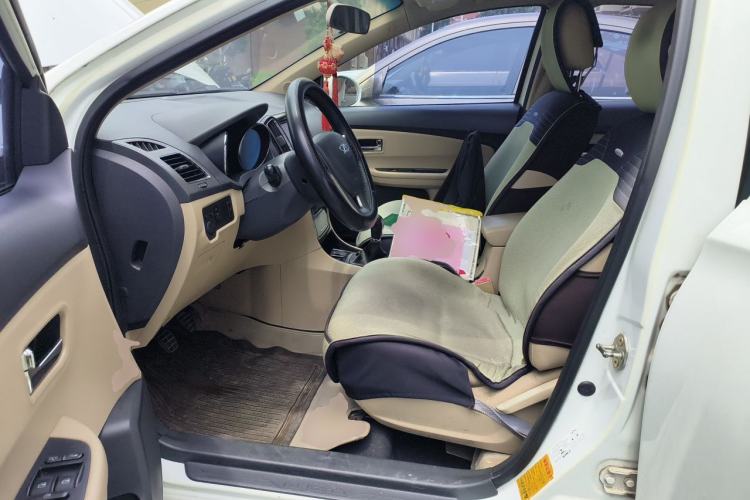 Used Chery E3 2013 1.5L Manual ZhiShang Model Left Front Seat