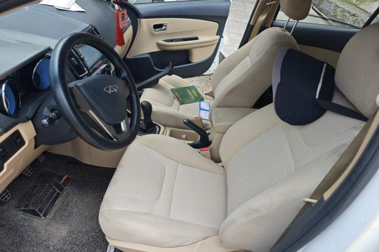 Used Chery E3 2013 1.5L Manual Fashion Model Left Front Seat