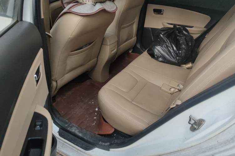 Used Chery E3 2013 1.5L Manual ZhiShang Model Left Rear Seat