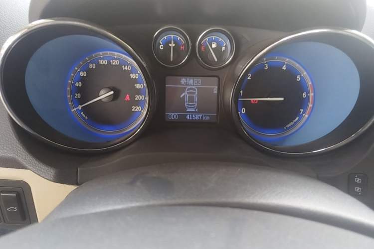 Used Chery E3 2013 1.5L Manual ZhiShang Model Odometer Close Up