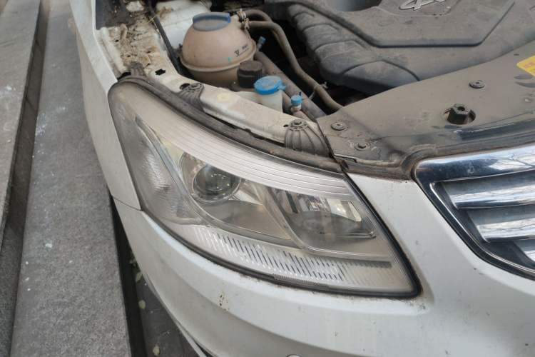 Used Chery E3 2013 1.5L Manual ZhiShang Model Right Front Headlight