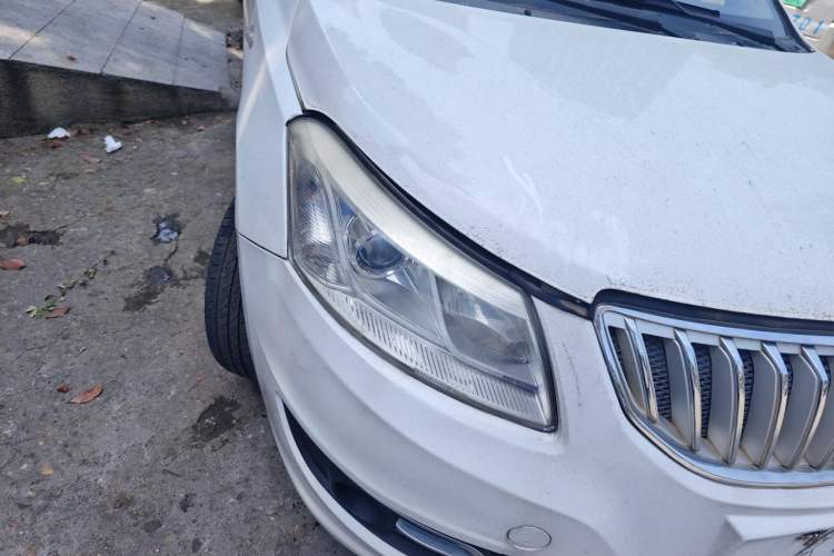 Used Chery E3 2013 1.5L Manual Fashion Model Right Front Headlight