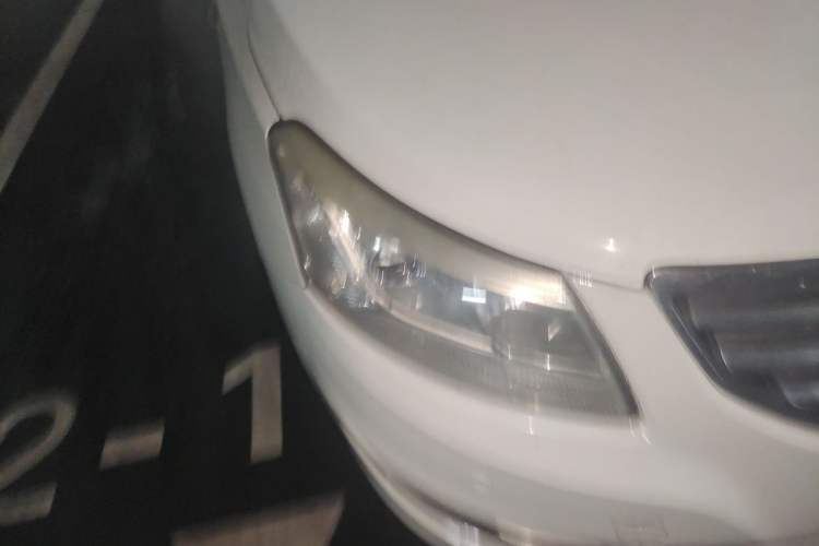 Used Chery E3 2013 1.5L Manual Luxury Model Right Front Headlight