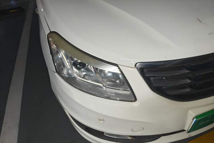Used Chery E3 2013 1.5L Manual ZhiShang Model Right Front Headlight