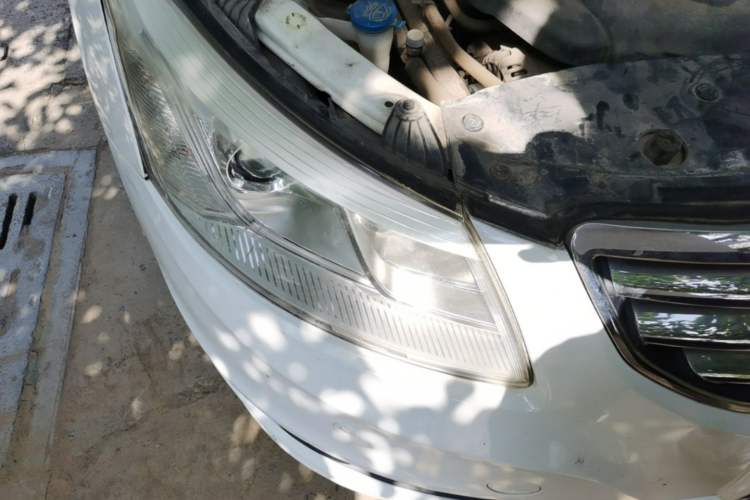 Used Chery E3 2013 1.5L Manual ZhiShang Model Right Front Headlight