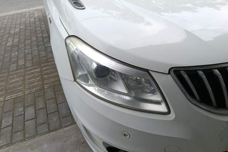 Used Chery E3 2013 1.5L Manual ZhiShang Model Right Front Headlight