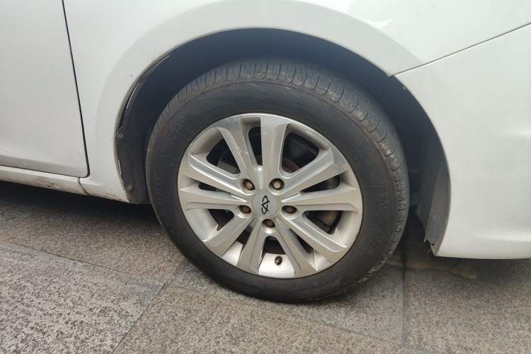 Used Chery E3 2013 1.5L Manual ZhiShang Model Right Front Wheel Hub