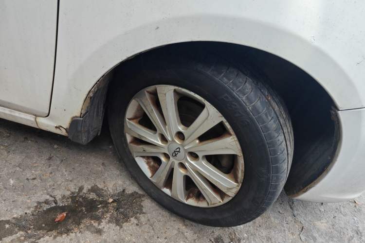 Used Chery E3 2013 1.5L Manual Fashion Model Right Front Wheel Hub