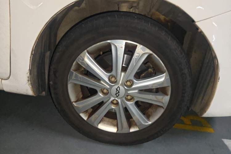 Used Chery E3 2013 1.5L Manual ZhiShang Model Right Front Wheel Hub