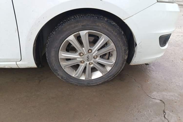 Used Chery E3 2013 1.5L Manual Fashion Model Right Front Wheel Hub