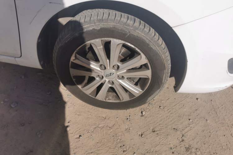 Used Chery E3 2013 1.5L Manual ZhiShang Model Right Front Wheel Hub