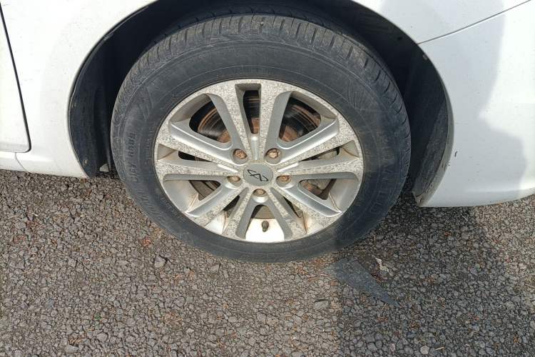 Used Chery E3 2013 1.5L Manual ZhiShang Model Right Front Wheel Hub