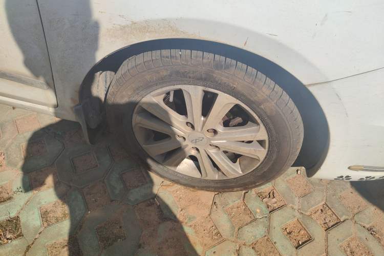 Used Chery E3 2013 1.5L Manual Fashion Model Right Front Wheel Hub