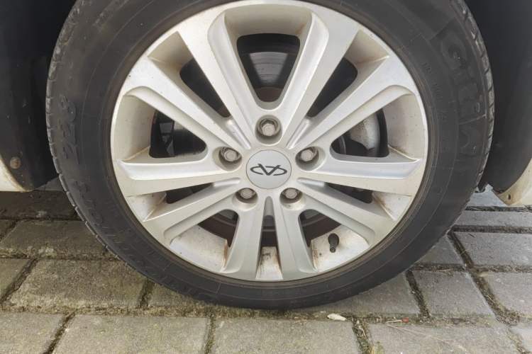 Used Chery E3 2013 1.5L Manual ZhiShang Model Right Front Wheel Hub