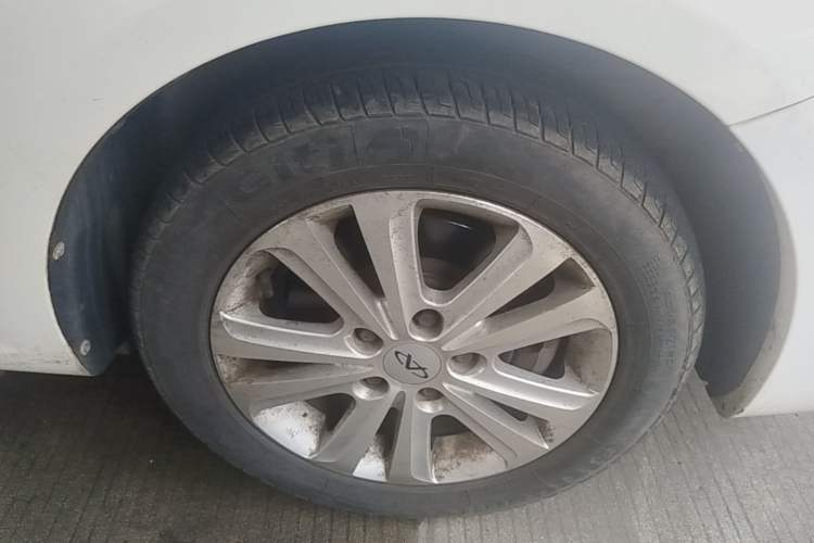 Used Chery E3 2013 1.5L Manual ZhiShang Model Right Front Wheel Hub