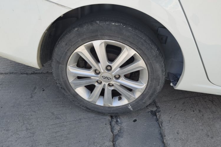 Used Chery E3 2013 1.5L Manual ZhiShang Model Right Rear Wheel Hub