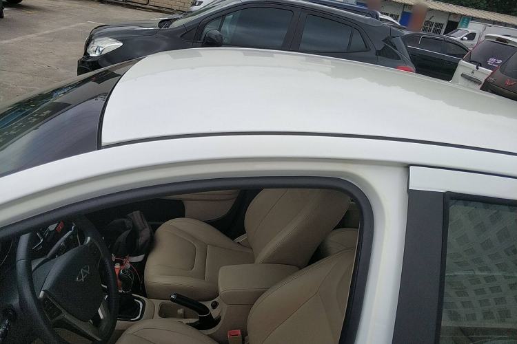 Used Chery E3 2013 1.5L Manual ZhiShang Model Roof