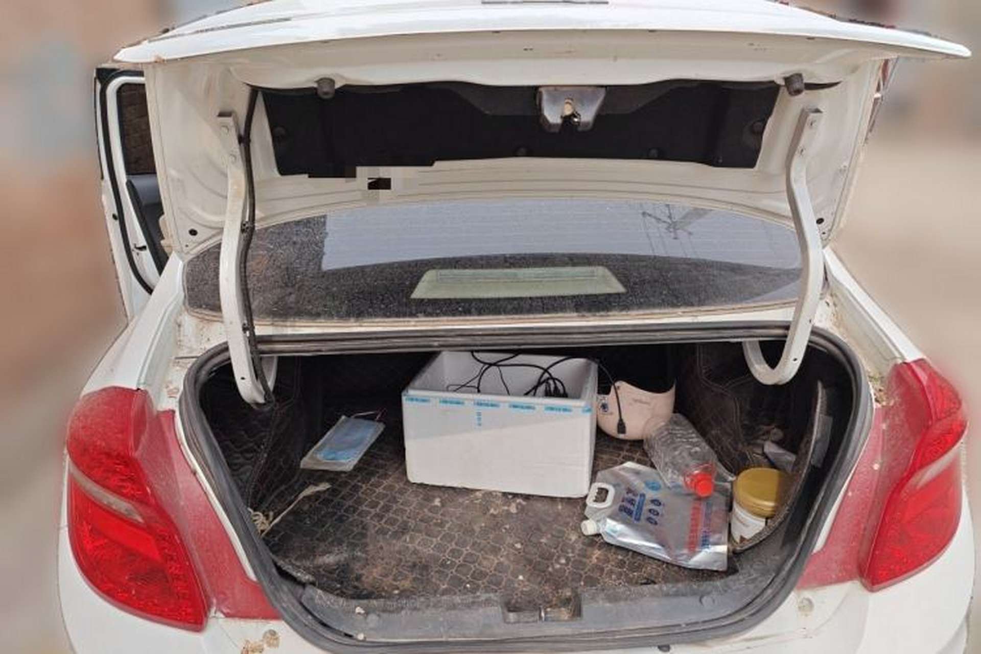 Used Chery E3 2013 1.5L Manual Fashion Model Trunk