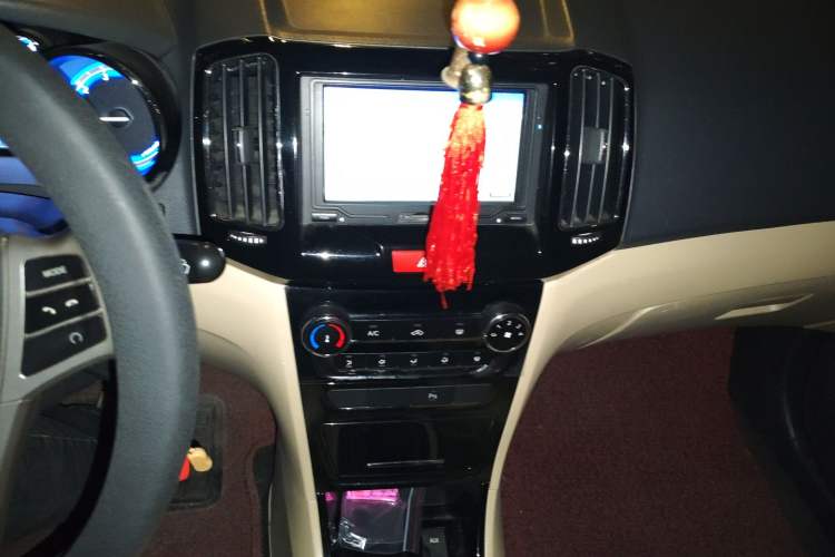 Used Chery E3 2013 1.5L Manual ZhiShang Model Audio And AC Panel