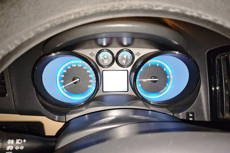 Used Chery E3 2013 1.5L Manual ZhiShang Model Instrument Cluster