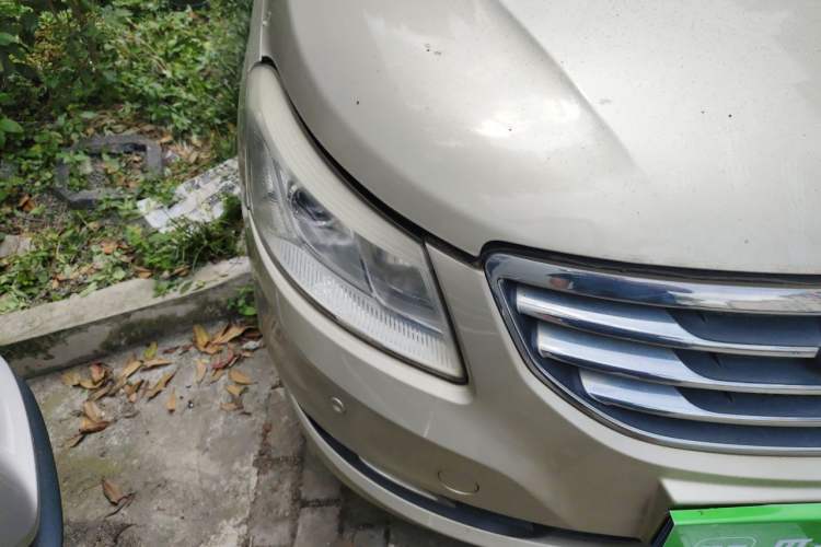 Used Chery E3 2013 1.5L Manual Luxury Model Right Front Headlight