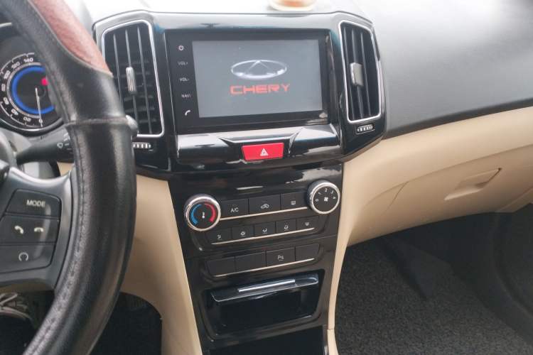 Used Chery E3 2015 1.5L Manual ZhiShang Model Audio And AC Panel