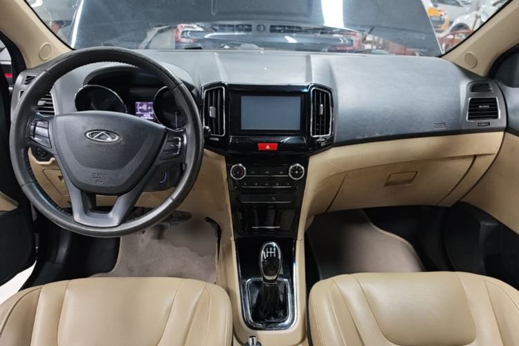 Used Chery E3 2015 1.5L Manual ZhiShang Model Center Console