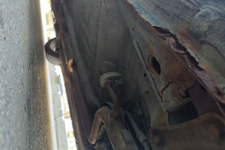 Used Chery E3 2015 1.5L Manual ZhiShang Model Chassis Rear Left