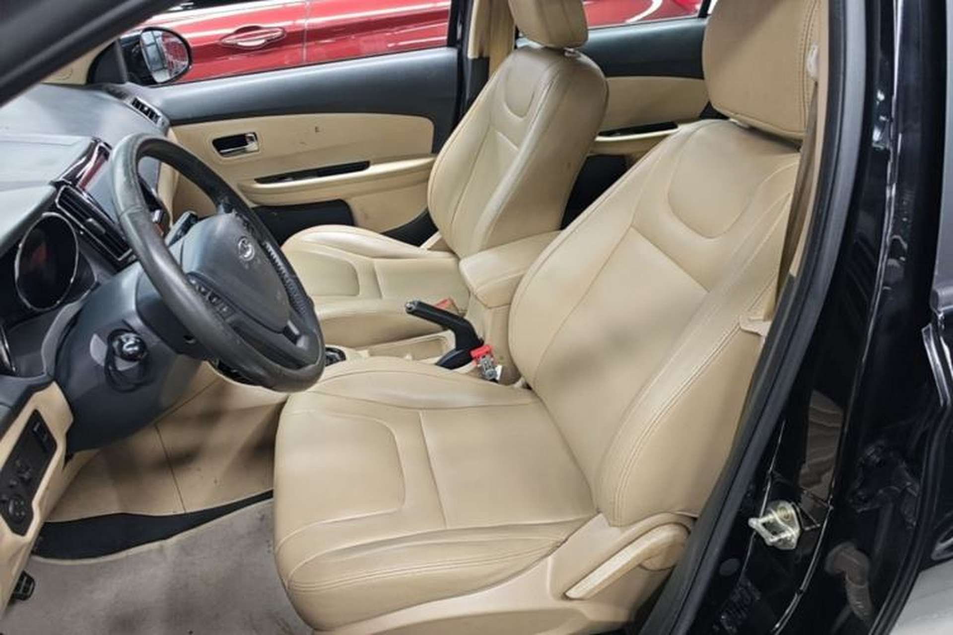 Used Chery E3 2015 1.5L Manual ZhiShang Model Left Front Seat