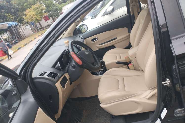 Used Chery E3 2015 1.5L Manual ZhiShang Model Left Front Seat