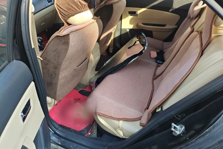 Used Chery E3 2015 1.5L Manual ZhiShang Model Left Rear Seat
