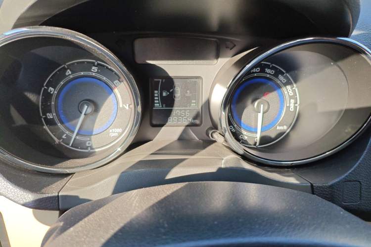 Used Chery E3 2015 1.5L Manual ZhiShang Model Odometer Close Up