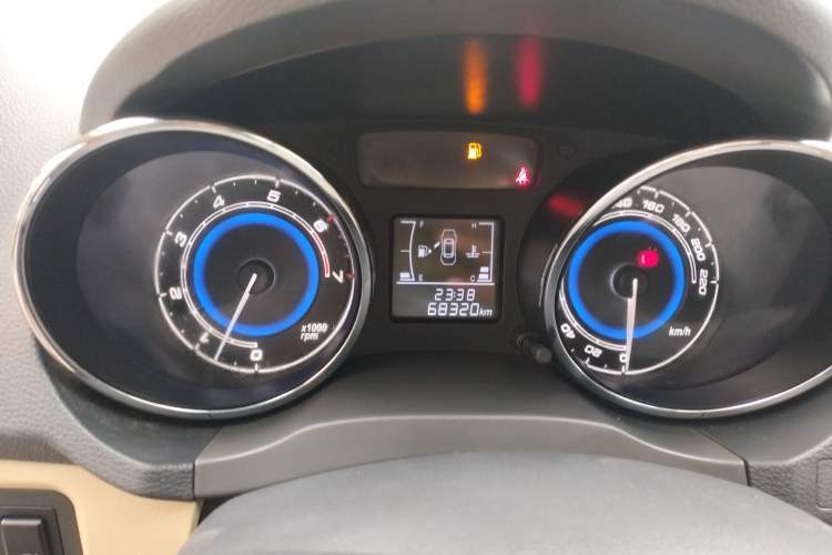Used Chery E3 2015 1.5L Manual ZhiShang Model Odometer Close Up
