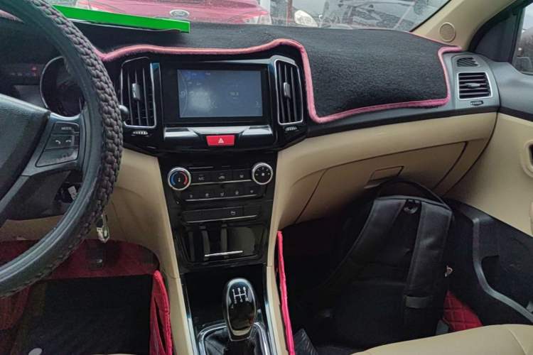 Used Chery E3 2015 1.5L Manual ZhiShang Model Audio And AC Panel