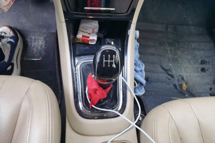 Used Chery E3 2015 1.5L Manual ZhiShang Model Gear Lever