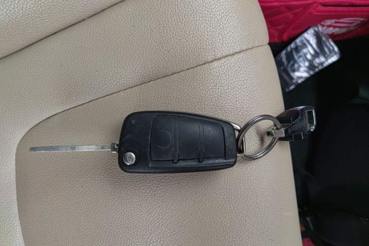 Used Chery E3 2015 1.5L Manual ZhiShang Model Interior 1