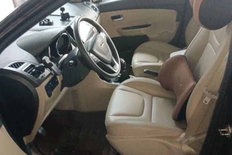 Used Chery E3 2015 1.5L Manual ZhiShang Model Left Front Seat