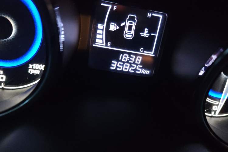 Used Chery E3 2015 1.5L Manual Fashion Model Odometer Close Up