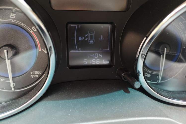 Used Chery E3 2015 1.5L Manual ZhiShang Model Odometer Close Up